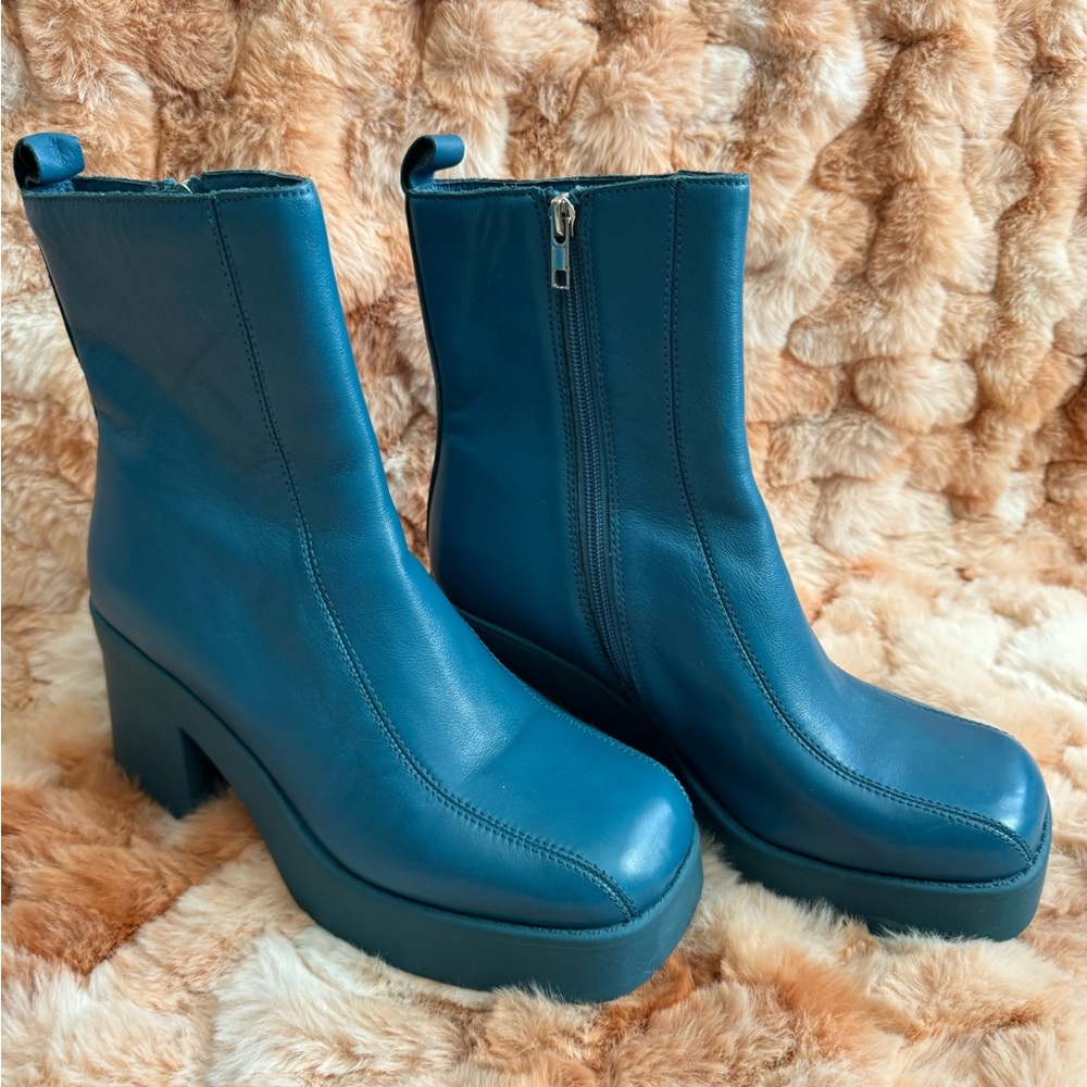 STEVE MADDEN HOPE TEAL LEATHER BOOTS